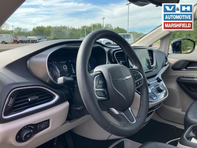 2024 Chrysler Pacifica - $24,300
