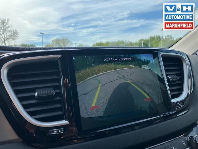 2024 Chrysler Pacifica - $24,300