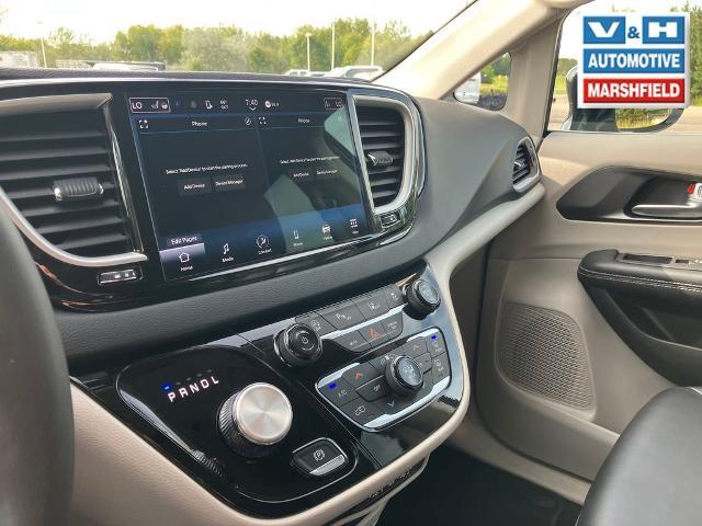 2024 Chrysler Pacifica - $24,300