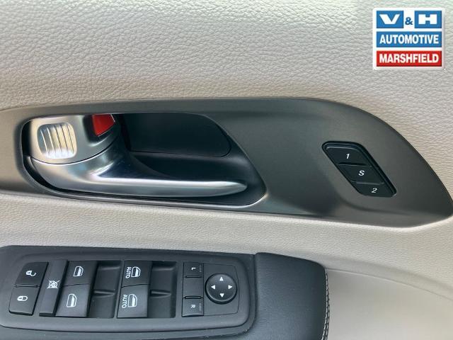 2024 Chrysler Pacifica - $24,300
