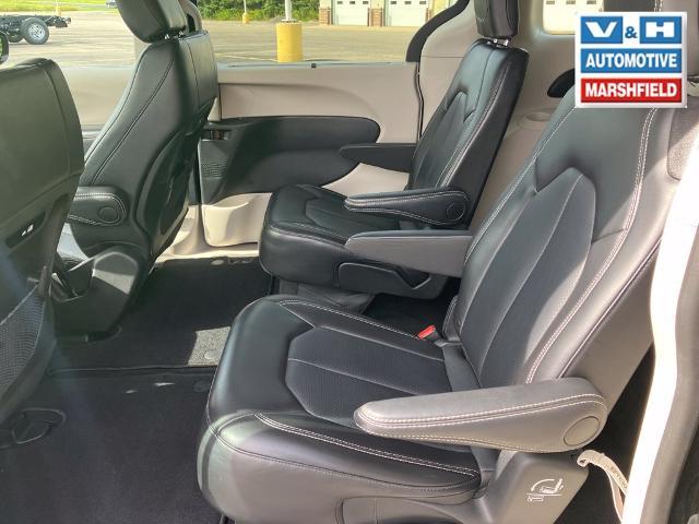 2024 Chrysler Pacifica - $24,300