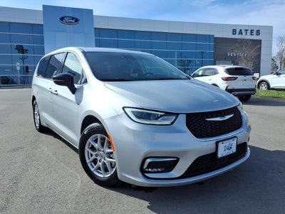 Photo of a 2024 Chrysler Pacifica Touring L 4DR Mini-Van for sale