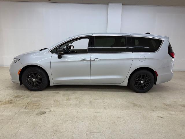 2024 Chrysler Pacifica - $24,860