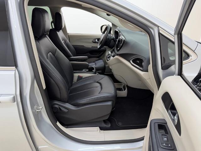 2024 Chrysler Pacifica - $24,860