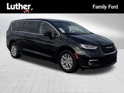Photo of a 2024 Chrysler Pacifica Touring L 4DR Mini-Van for sale