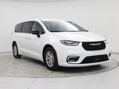 Photo of a 2024 Chrysler Pacifica Touring L 4DR Mini-Van for sale