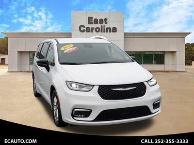 Photo of a 2024 Chrysler Pacifica Touring L 4DR Mini-Van for sale