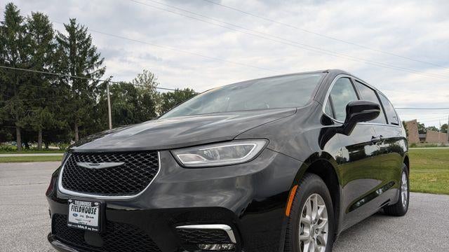 Preowned 2024 Chrysler Pacifica Touring L for Sale