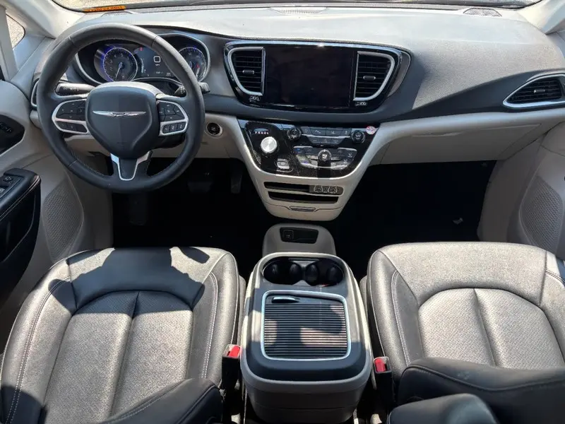 2024 Chrysler Pacifica - $25,500