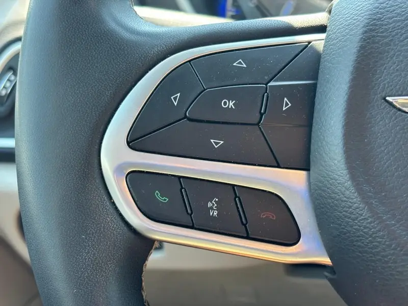 2024 Chrysler Pacifica - $25,500
