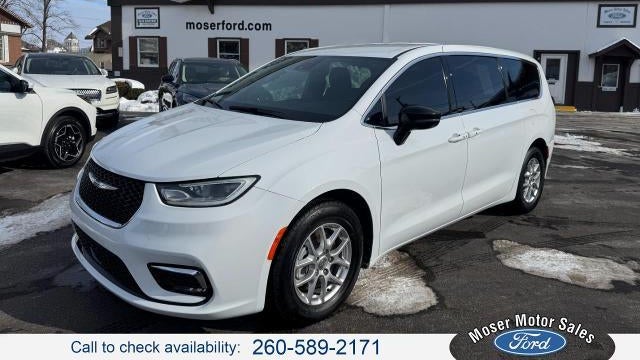 Preowned 2025 Chrysler Pacifica Select for Sale