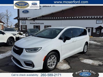 Photo of a 2025 Chrysler Pacifica Select 4DR Mini-Van for sale