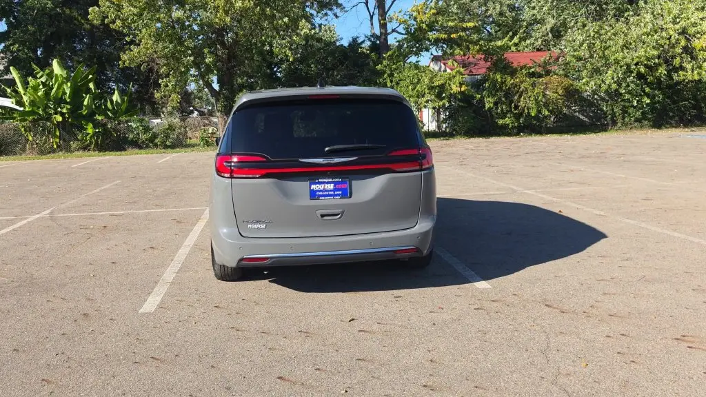 2025 Chrysler Pacifica - $22,582