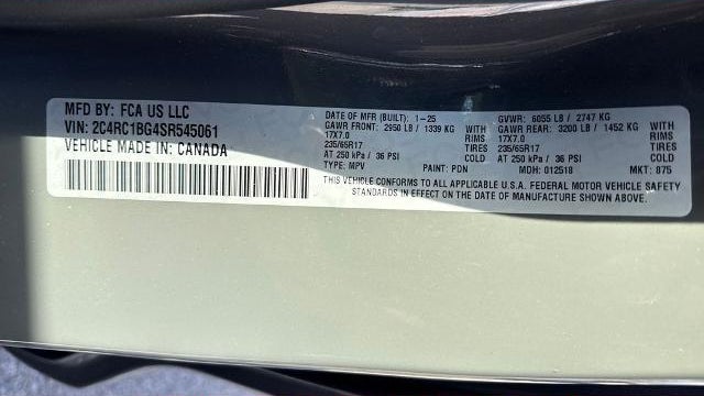 2025 Chrysler Pacifica Select