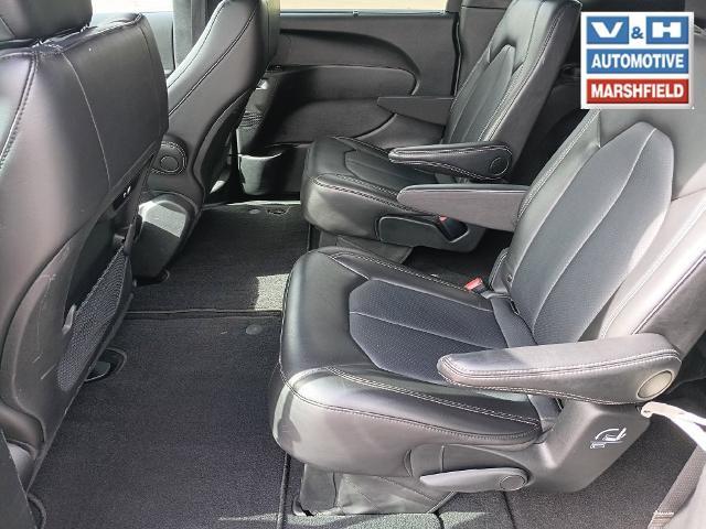 2025 Chrysler Pacifica - $28,000