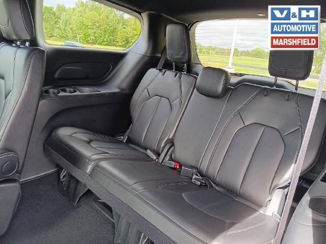 2025 Chrysler Pacifica - $28,000