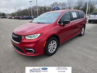 Photo of a 2025 Chrysler Pacifica Select 4DR Mini-Van for sale