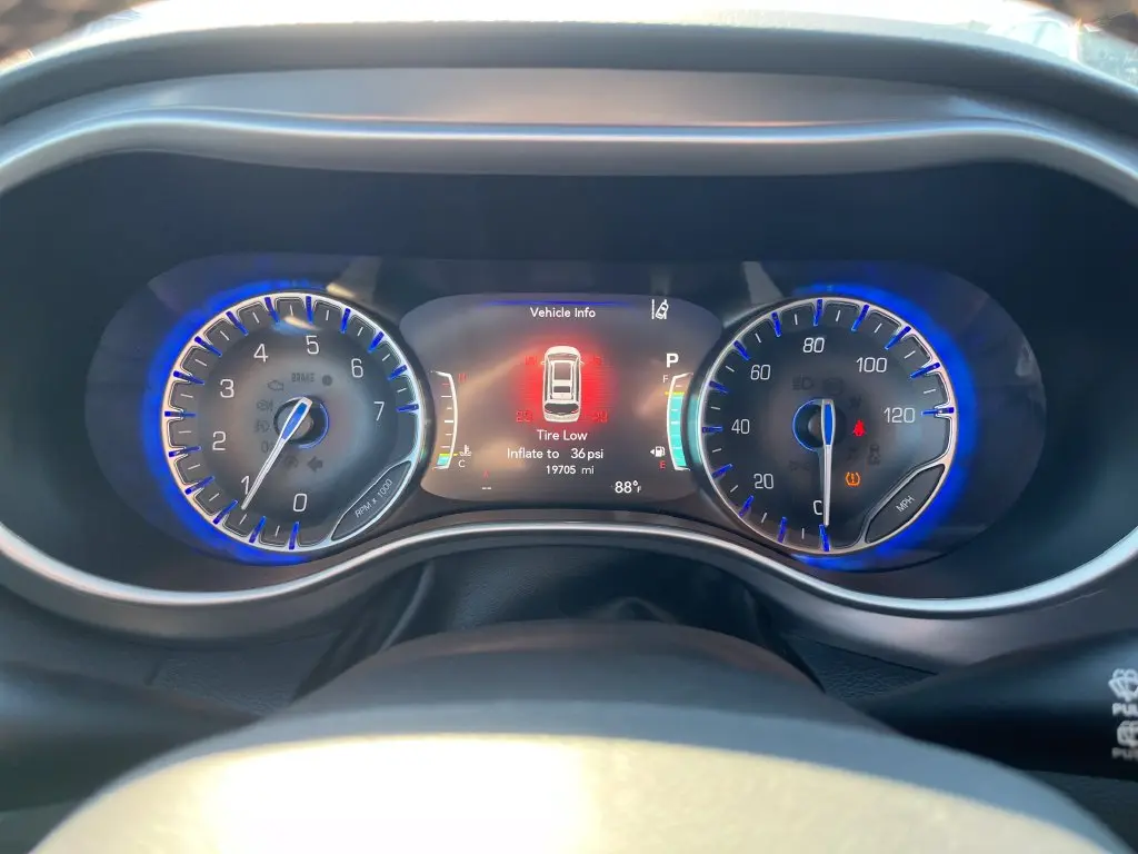 2026 Chrysler Pacifica - $32,400