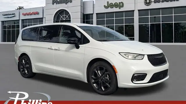 Preowned 2026 Chrysler Pacifica Select for Sale