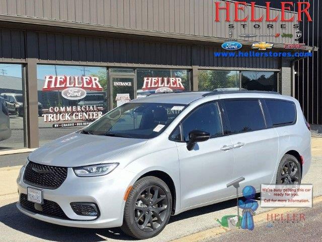 2026 Chrysler Pacifica - $33,962