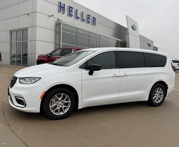 2026 Chrysler Pacifica - $30,962