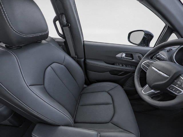 2027 Chrysler Pacifica - $38,000