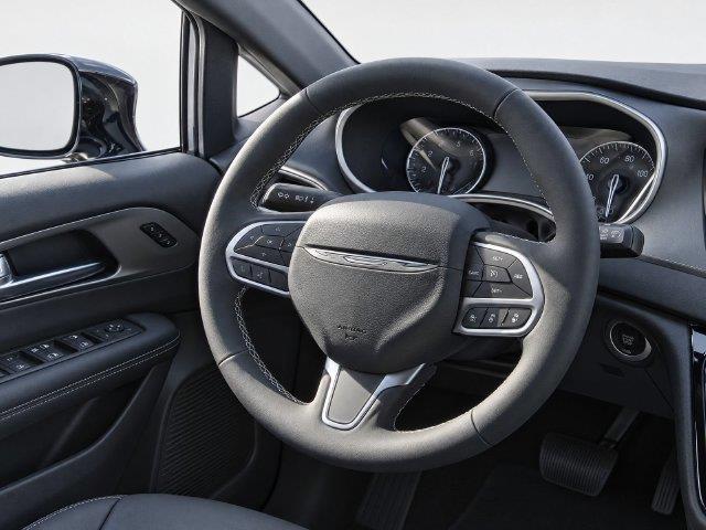 2027 Chrysler Pacifica - $38,000