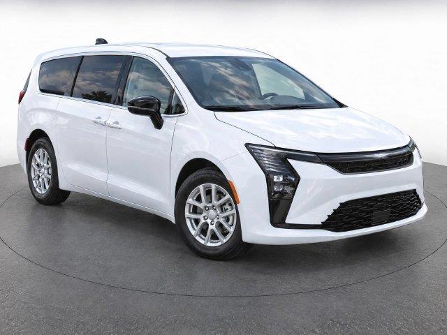 2027 Chrysler Pacifica - $38,000