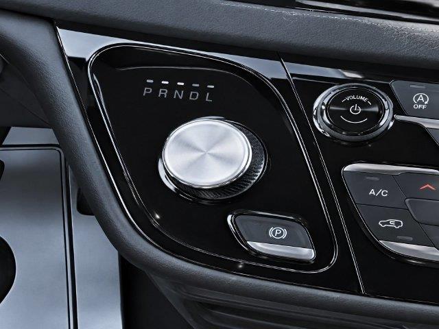 2027 Chrysler Pacifica - $38,000
