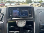 2012 Town and Country Thumbnail 15