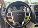 2012 Town and Country Thumbnail 17