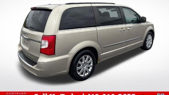 2013 Chrysler Town and Country Touring