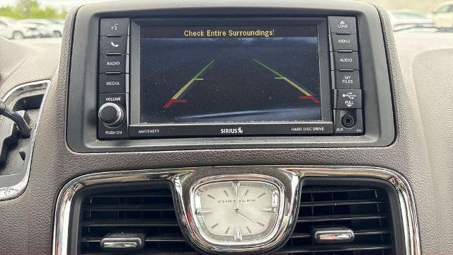 2013 Chrysler Town and Country Touring