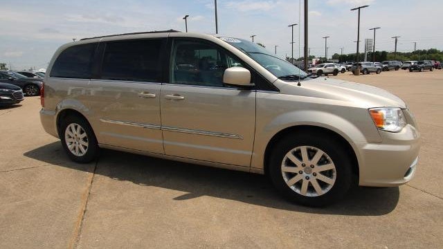 2015 Chrysler Town and Country Touring