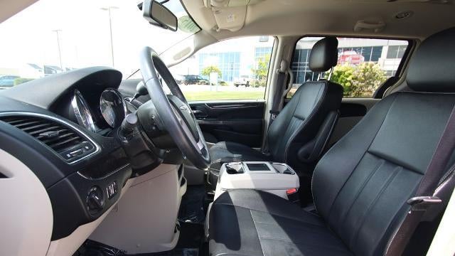 2015 Chrysler Town and Country Touring