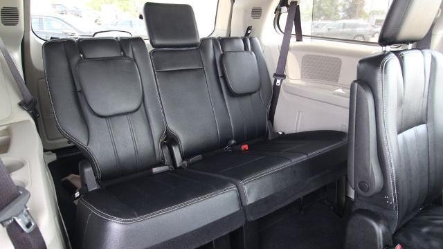 2015 Chrysler Town and Country Touring