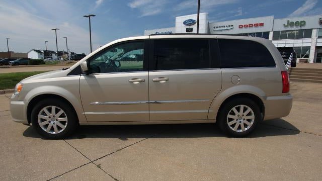 2015 Chrysler Town and Country Touring