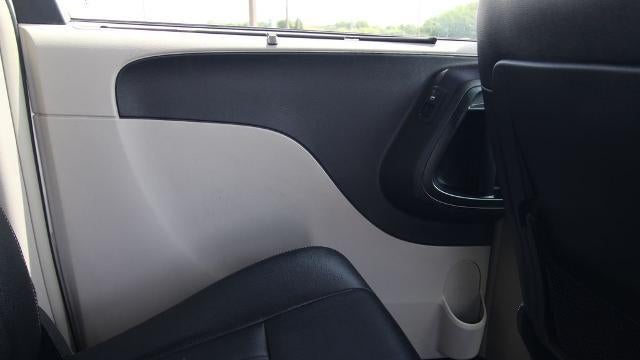 2015 Chrysler Town and Country Touring