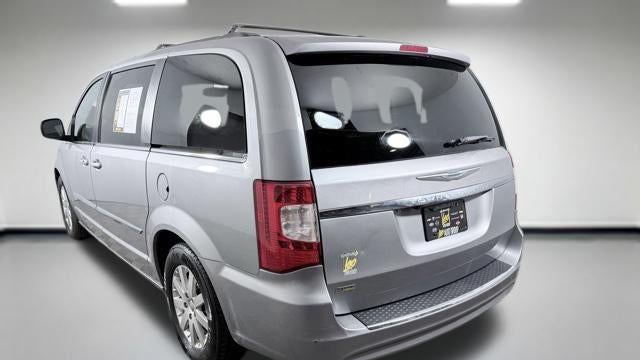 2016 Chrysler Town and Country Touring