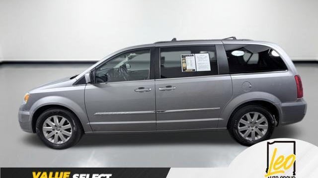 2016 Chrysler Town and Country Touring