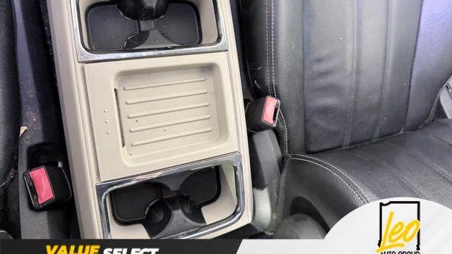 2016 Chrysler Town and Country Touring