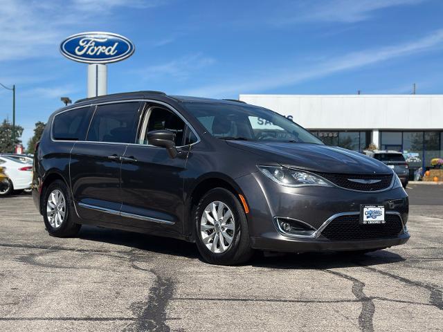 2017 Chrysler Pacifica - $9,966