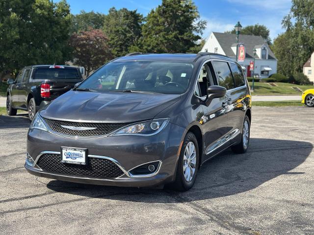 2017 Chrysler Pacifica - $9,966