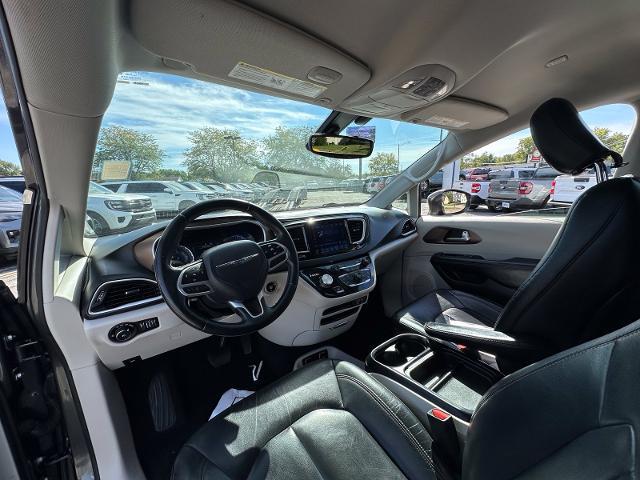 2017 Chrysler Pacifica - $9,966