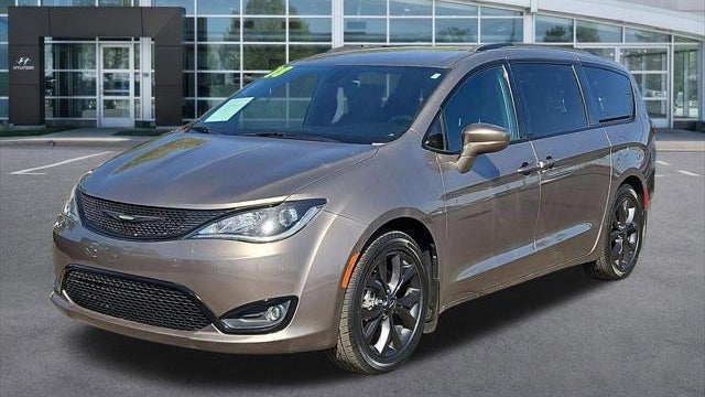 Preowned 2018 Chrysler Pacifica Touring L for Sale