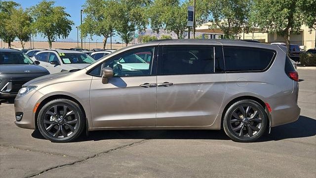 2018 Chrysler Pacifica Touring L