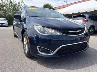 2018 Chrysler Pacifica Touring L 4DR Mini-Van