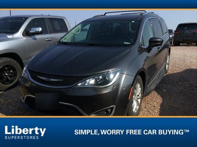 2018 Chrysler Pacifica Touring L 4DR Mini-Van