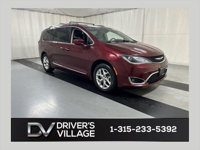 Photo of a 2018 Chrysler Pacifica Touring L 4DR Mini-Van for sale