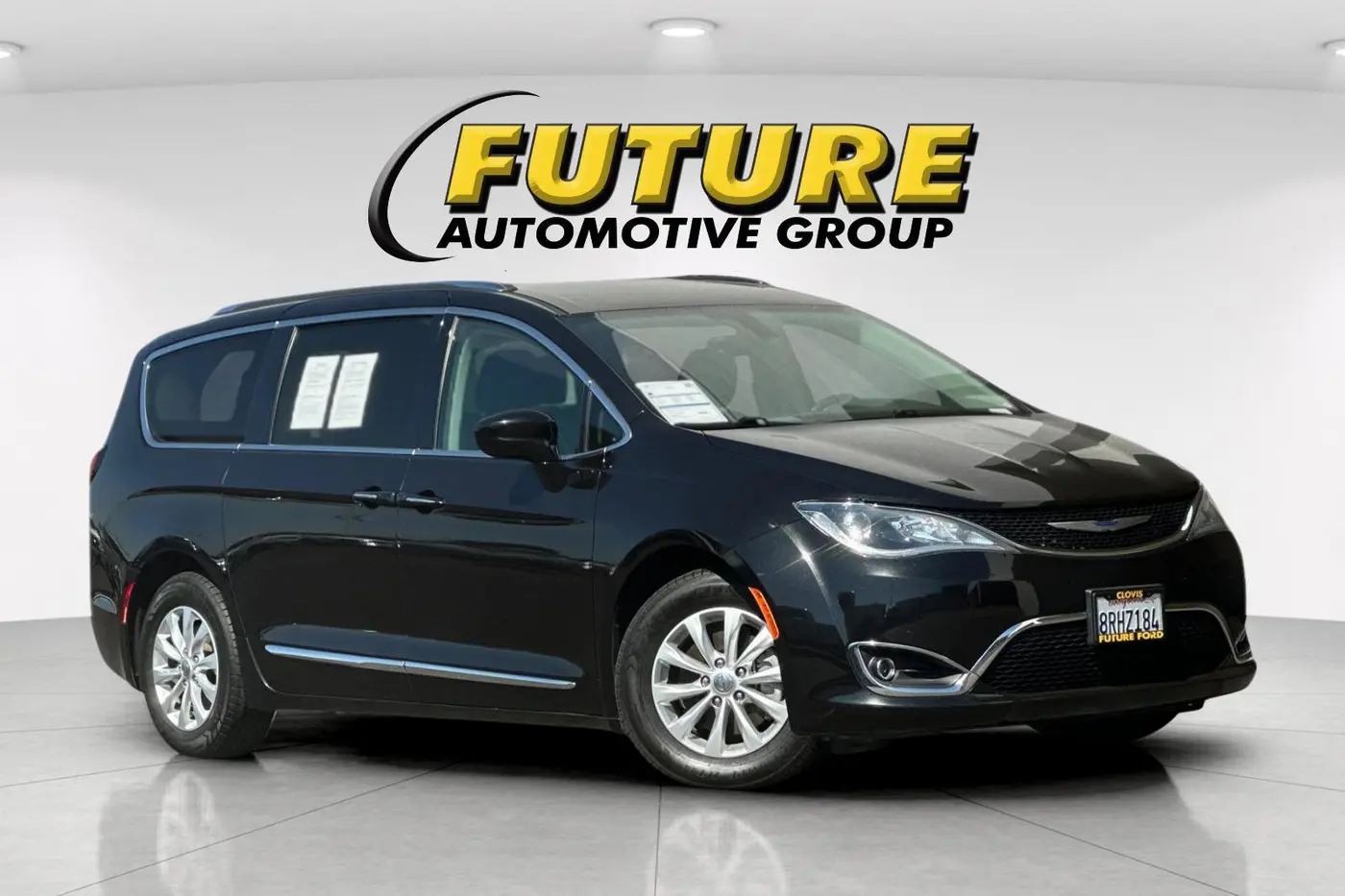 2019 Chrysler Pacifica - $15,750
